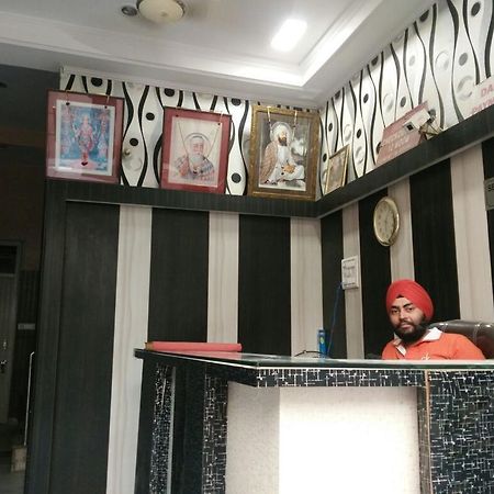 Hotel Silver Palace Delhi (National Capital Territory of India) Exterior foto